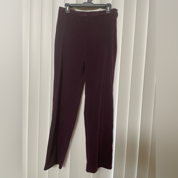 Women’s I.K.C. 2 Piece Set - Picture 10 of 16